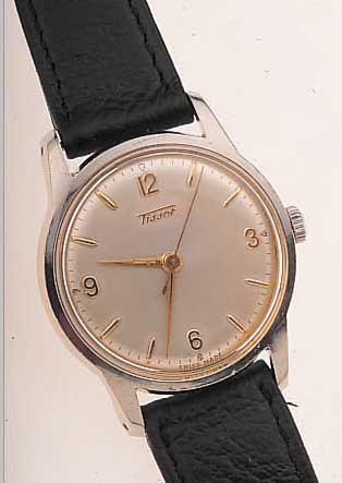 KONVOLUT: 2 TISSOT HERRENARMBANDUHREN, SCHWEIZ FüR DEN SKANDINAVISCHEN MARKT VON 1944-1950, BEIDE EDELST., BöDEN GESCHR., 1X ...