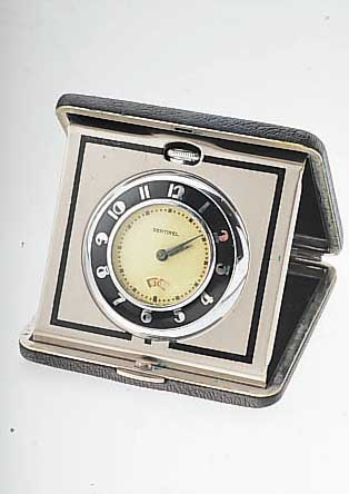 SENTINEL TASCHEN/REISEUHR, IM ORIG.-KARTON M. GARANTIEKARTE UNAUSGEF., GEFERT. VON INGRAHAM, BRISTOL/USA, TASCHENUHR AUS ETUI ENTNEHMBAR, ...