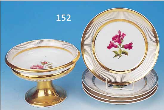 OBSTSERVICE, PARIS, MITTE 19. JH., PORZELLAN, H. 14 CM, TELLERDM. 22 CM, SCHöNE BLUMENMALEREI, GOLDSTAFFAGE, MIN. BERIEBEN
