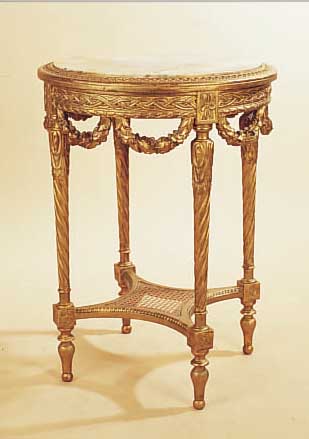 TISCH, LOUIS-QUINZE-STIL, 1. HäLFTE 20. JH., HOLZ GOLDFARBEN, MARMORPLATTE MIT REST. BRUCHSTELLE, L. ALTERSSCHäDEN, H. CA. 72 CM