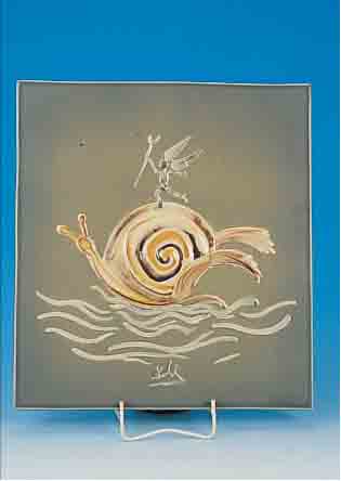 ROSENTHAL-JAHRESTELLER, KüNSTLERENTWURF SALVADORE DALI, DER HIMMELSBOTE, KERAMIK, 40 X 36 CM, 1590/2000, HOLZKISTE