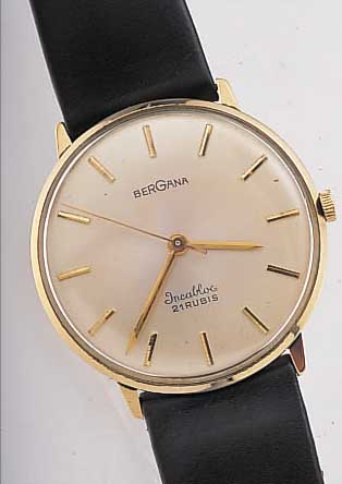 BERGANA HERRENARMBANDUHR, REF.-NR. 2167, DEUTSCHLAND/SCHWEIZ UM 1966, GG 585/000, BODEN GEDR., VERS. BLATT ALTERSBED. FARBL. L. GET., 21 ...