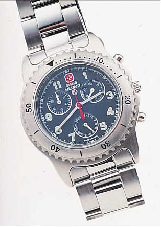 SWISS ARMBANDCHRONOGRAPH MILITARY, REF.- NR. 8377/01, SCHWEIZ UM 1998, METALL TEILW. POL., TEILW. SAT., EDELST.-BAND, LüNETTE RAST.EINS. ...