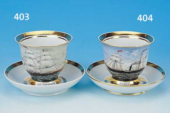 KAPITäNS TASSE, HAMBURG, 20. JH., PORZELLAN,H. 10 CM, LIM. AUFLAGE 1000, HANDBEMALT, GOLDSTAFFAGE, PARIS