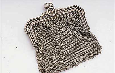 GELDTäSCHCHEN, FRANKREICH UM 1925, 800ER SILBER, REINES ART-DECO, ANHäNGEöSE