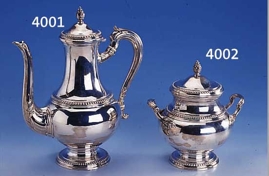 ZUCKERDOSE, FRANKREICH, PARIS UM 1900, 950ER SILBER, MEISTERMARKE CARON, PERLLEISTEN-VERZIERUNG, KLASSIZISTISCH, H CA. 19 CM, PAS- SEND ZU ...