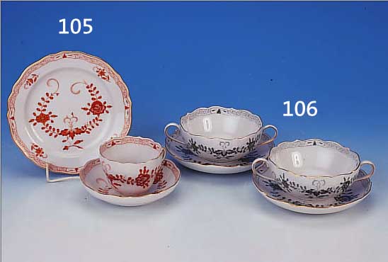 PAAR SUPPENTASSEN MIT UNTERTASSEN, MEISSEN, 2. HÄFTE 20. JH., PORZELLAN, D. CA. 17.5 CM, REICHER GRÜNER IND. BLUMEN- DEKOR, MIT GOLDRÄNDERN