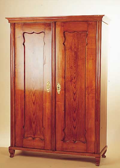 SCHRANK, ÖSTERREICH, UM 1870, ULME MASSIV, 179 X 126 X 54 CM, RüCKWAND SPäTER, SEITLICH MIT ...