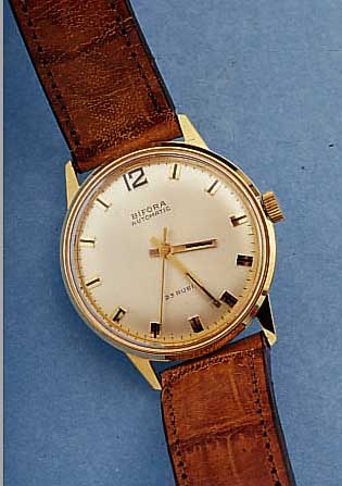 KONVOLUT: 3 BIFORA HERRENARMBANDUHREN, 2X AUTOMATIK, KAL. 910, JE 23 ST., HIERVON 1X VERG., 1X VERCHR., STOßGES., 1X HANDAUFZUG-KAL. 115, ...