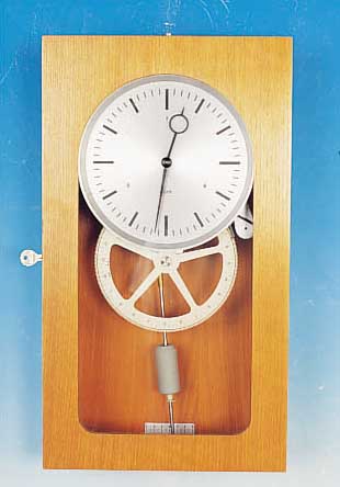 SIGNALUHR, BüRK, DT., UM 1980, MODELL 204, HOLZGEHäUSE, VERGLASTE TüR, 220 V WECHSEL- STROM, SIGNALRAD MIT 5 MINUTENEINTEILUNG, MIT STIFTEN ...
