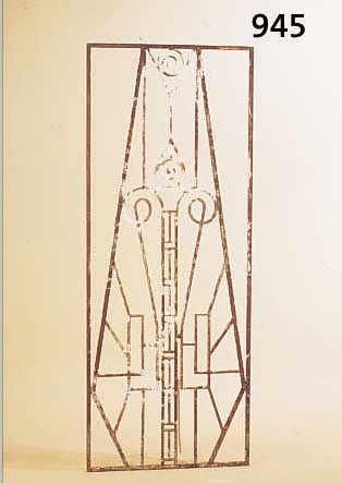 GROßES ZIERGITTER, FRANKREICH, 20ER/30ER JAH- RE, SCHMIEDEEISERN, KORRODIERT, M. 160X63 CM