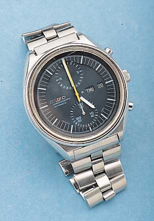 SEIKO ARMBANDCHRONOGRAPH AUTOMATIK, REF.-NR.763710, JAPAN UM 1971, EDELST. MASSIV, EDEL- ST.-BAND, BODEN GESCHR., MINERALFLACHGL., GEST. BLATT, ...