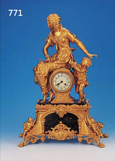 GROßE PENDULE, FRANKREICH, UM 1900, SPRITZGUß, SEKUNDäR BRONZIERT (EINE MITTELVER-BINDUNG IM SOCKEL GEBROCHEN - KEIN EINFLUSS AUF ...