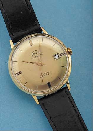 ZICO HERRENARMBANDUHR AUTOMATIK, SCHWEIZ/ DEUTSCHLAND UM 1964, GG 585/000, BODEN GEDR., 2-FARB. VERS. BLATT, ETA BASISKAL. 2522, 25 ST., ...