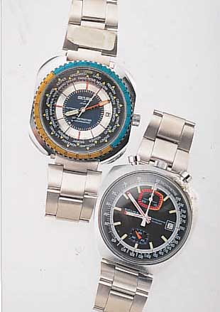 KONVOLUT: 2 SICURA HERRENARMBANDUHREN MIT SON-DERFUNKTION, BEIDE METALLGEH. HARTVERCHR., BEIDE EDELST.-BäNDER, BöDEN GESCHR., 1X CHRO- NOGRAPH IN ...