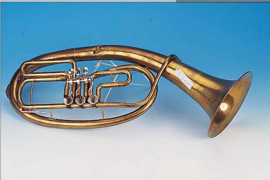 TUBA, UM 1920, L. 75 CM, MIT MUNDSTüCK U. TASCHE, ALTERSBED. GUTER ZUSTAND