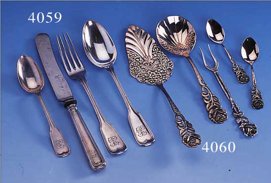 KONVOLUT HILDESHEIMER ROSE, ANTIKO 800ER SILBER, BEST. AUS: 6 KAFFEELöFFEL1 TORTENHEBER, 2 VORLEGELöFFEL, 1 VORLEGE- GABEL, ...