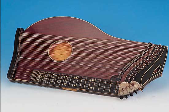 ZITHER, DEUTSCH, UM 1910, MIT ALTERSBEDINGTEN GEBR.-SPUREN, IM ORIG. ETUI
