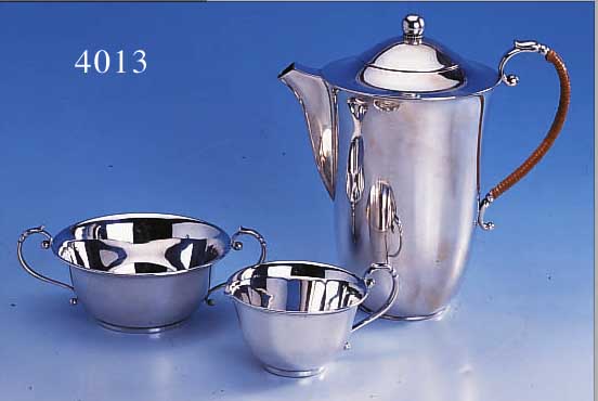 MOKKAKANNE, SAHNEGIEßER UND ZUCKERSCHALE, KOPENHAGEN 1933, 830ER SILBER, ZEITLOSE, FORM, GRIFFE SPARSAM ABSTRAKT FLORAL VERZIERT ZIERLICH, ...