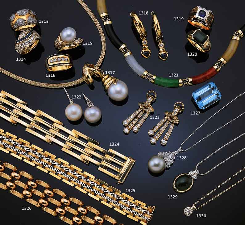 ANHäNGER M. SüDSEEPERLE U. DIAMANTEN, WG 750/000, DAZU KETTE WG 585/000 L. 40 CM, 3 DIAMANT-TRAPEZE U. 20 BRILLANTEN ZUS. CA. 0.39 CT ...