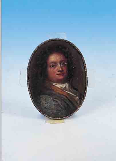 MINIATURMALEREI, SüDDEUTSCH, UM 1720, PORTRäT EINES JUNGEN MANNES, ÖL/METALL, FEINE MALEREI MIT KLEINEREN OBERFLäCHENSCHäDEN, IM OVAL ...