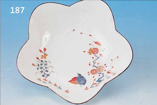 SCHALE, MEISSEN, UM 1720/24, SOG. MERKUR- STAB-MARKE, BUNTE BEMALUNG, JAPONISIERENDER DEKOR, STIL. BLüTENZWEIGE U. VOGEL, GOLDGE- HöHT, ...