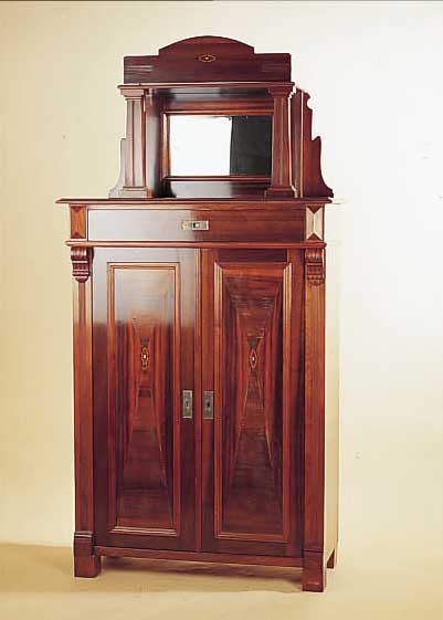 VERTIKO, DEUTSCH, UM 1905, MAHAGONIFURNIER MIT INTARSIEN UND PERLMUTTEINLAGEN, AUFSATZ MIT SPIEGEL, GEBRAUCHSSPUREN, M: 195X97X47 ...