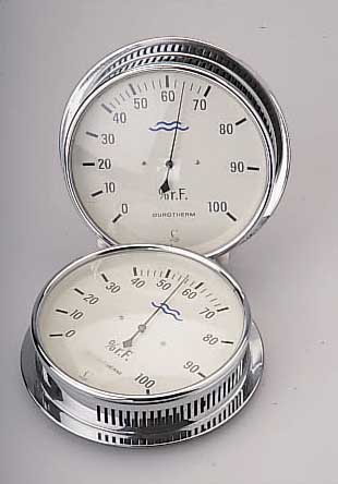 KONVOLUT: 5 SAUNAGERäTE VON LUFFT, AUS LAGERBEST., 2X DUROTHERM (0-100 %), 2X THER- MOMETER (-10-+60°C), 1X THERMOMETER M. AUßEN- FüHLER ...