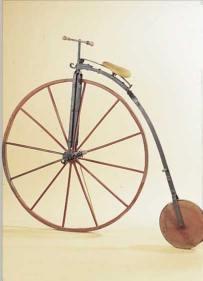 HOCHRAD, DEUTSCH, UM 1880, EISEN, 144 X 170 CM, SATTEL MIT FEDERUNG, SELTEN,, SAMMELWüRDIG, ALTERSSPUREN