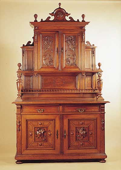 AUFSATZBUFFET, DEUTSCH, UM 1880, EICHE MASSIV, Z.T. FURNIERT, 248 X 149 X 69 CM, REICH ...