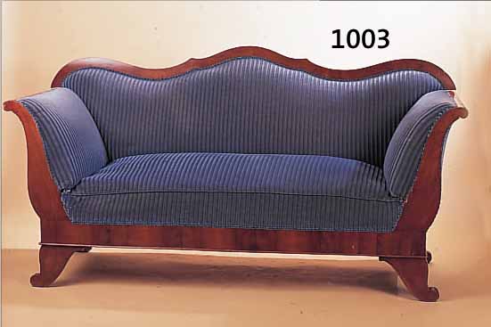 SOFA, DEUTSCH, UM 1840, BIEDERMEIER, RAHMEN NUßBAUMFURNIER, POLSTERUNG ERNEUERUNGS-BEDüRFTIG, LEICHTERE OBERFLäCHENSCHäDEN, CA. 103 X ...