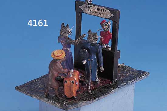 WIENER BRONZE: CAT HOTEL RECEPTION, MONOGR. FRANZ BERMANN WIEN, VOLLPLAST. AUSF. MIT KATZEN, BOXER UND MAUS, BUNT STAFFIERT, LEBENDIGE ...