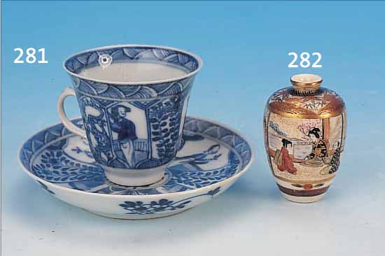 MINIATURVASE, SATSUMA, UM 1900, STEINGUT, H. 6 CM, BEMALT