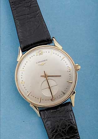 LONGINES HERRENARMBANDUHR AUTOMATIK, SCHWEIZ/USA UM 1950, GG 585/000, BODEN GEDR., KRONE ERS., BLATT REST., KL. SEK. TEILVERT., ...