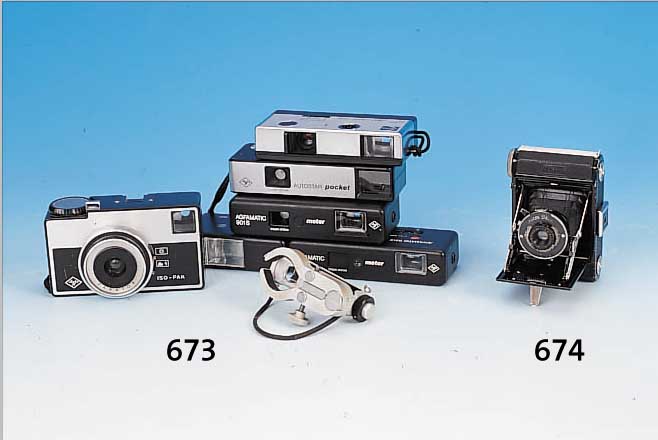 ZEISS IKON IKONTA (520/18) 3X4 KAMERA BJ.CA1932 MIT NOVAR 50MM 1:6.3; MIT LEDERTASCHE; ZUSTAND 5F