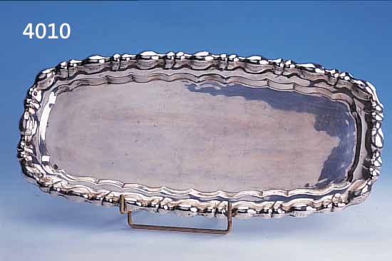 RECHTECKIGES TABLETT, RUMäNIEN 30ER JAHRE, 800ER SILBER, RAND GEBUCKELT, GEBR.-SP., CA. 800 G, CA. 45 X 21 CM, PASSEND ZU KAT.-NR.10-4011