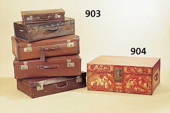 FüNF VERSCH. KOFFER, MEIST 30-70ER JAHRE, CA. 74 X 43 X 22 BIS 46 X 25 X 10 CM, ALTERSSPUREN, OHNE SCHLüSSEL