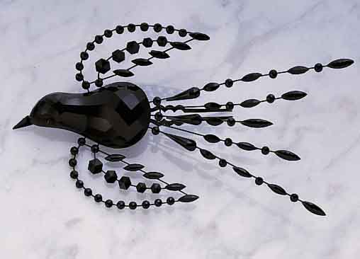 HAARSCHMUCK: SCHWALBE,, GABLONZ, CA. 1870/80, METALL UND SCHWARZES GLAS, SEHR SELTENES UND AUSGEFALLENES STüCK V. UNGEWöHNLICHER GRößE, ...