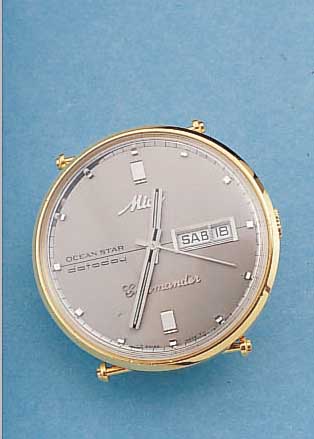MIDO HERRENARMBANDUHR COMANDER OCEANSTAR DATO-DATE, REF.-NR. 636/8429, SCHWEIZ UM 1982, 25 ST., BASISKAL. ETA 12830-1, INCABL. STOß- GES., D. ...