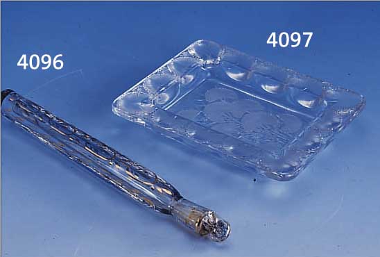 LALIQUE-ZIERSCHäLCHEN, PREßGLAS, NACH 1950,ENTWURF 30ER JAHRE, SIGN., INKOSIVSCHRIFT