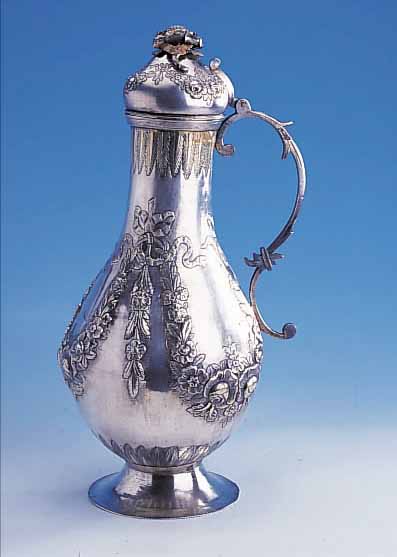 WASSERKANNE, OSMANISCH UM 1850, SILBER GETRIEBEN, TEILVERGOLDET, SAMMELW., MUSEAL, CA. 1715 G, HANDARBEIT, AUFGELEGTE ...