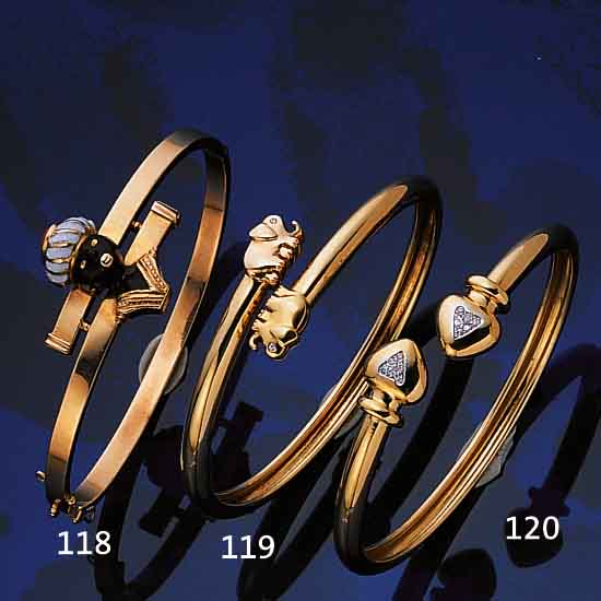 ARMSPANGE MIT BRILLANTEN, GG 750/000, 12 BRILLANTEN ZUS. CA. 0.09 CT WEIß/VSI, D CA. 5.2 X 5.8 CM