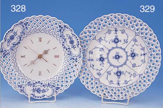 WANDUHR, MEISSEN, 2. H. 20. JH., 2. WAHL, PORZELLAN, D. 24 CM, MIT BATTERIEANTRIEB