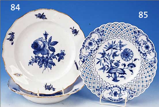 ZIERTELLER, MEISSEN, UM 1860, PORZELLAN, ZWIEBELMUSTER, D.22 CM, RAND MIT DURCHBRUCHARBEIT