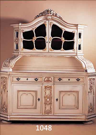 AUFSATZBUFFET, DEUTSCH, UM 1910, HOLZ WEIß LACKIERT, Z.T. GOLDFARBEN STAFFIERT, WEIßER ...