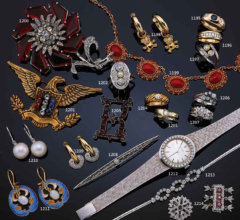PAAR OHRGEHäNGE IN DER ART DES JUGENDSTILS, 925ER SILBER VERGOLDET, BUNT EMAILLIERT, JE 1 GRANAT UND 1 OPAL, DEKORATIV