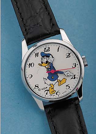 KONVOLUT: 3 COMICUHREN, SET WALT DISNEY PROD., DARSTELLUNG DAGOBERT, MIKEYMAUS, PLUTO, ALLE UNGETRAGENE LAGERWARE UM 1980, MET. VERCHR., ...