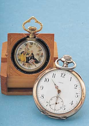 KONVOLUT: 2 TASCHENUHREN, 1X OMEGA HERREN- ASCHENUHR LEPINE, SCHWEIZ UM 1912, 800ER SILBER, RäNDER VERG., EMAILBL. FEIN HAARR., SIGN., 15 ...