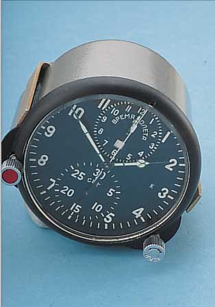 KONVOLUT: 2 EINBAUBORDUHREN, 1 X KIENZLE MIT 8-TAGE-WERK, EINBAUDURCHM. CA. 57 MM, KAL.UNGED., GEHFäHIG/INTAKT, EZ 2-3, 1 X CHRONO- GRAPH FüR ...