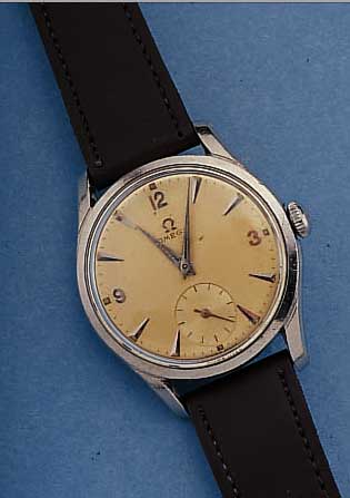 OMEGA HERRENARMBANDUHR, REF.-NR. 2639/1, SCHWEIZ UM 1951, EDELST., BODEN GESCHR., VERS.ORIG.-BLATT, ALTERSBED. FARBL. GET., KL. SEK. TEILVERT., ...